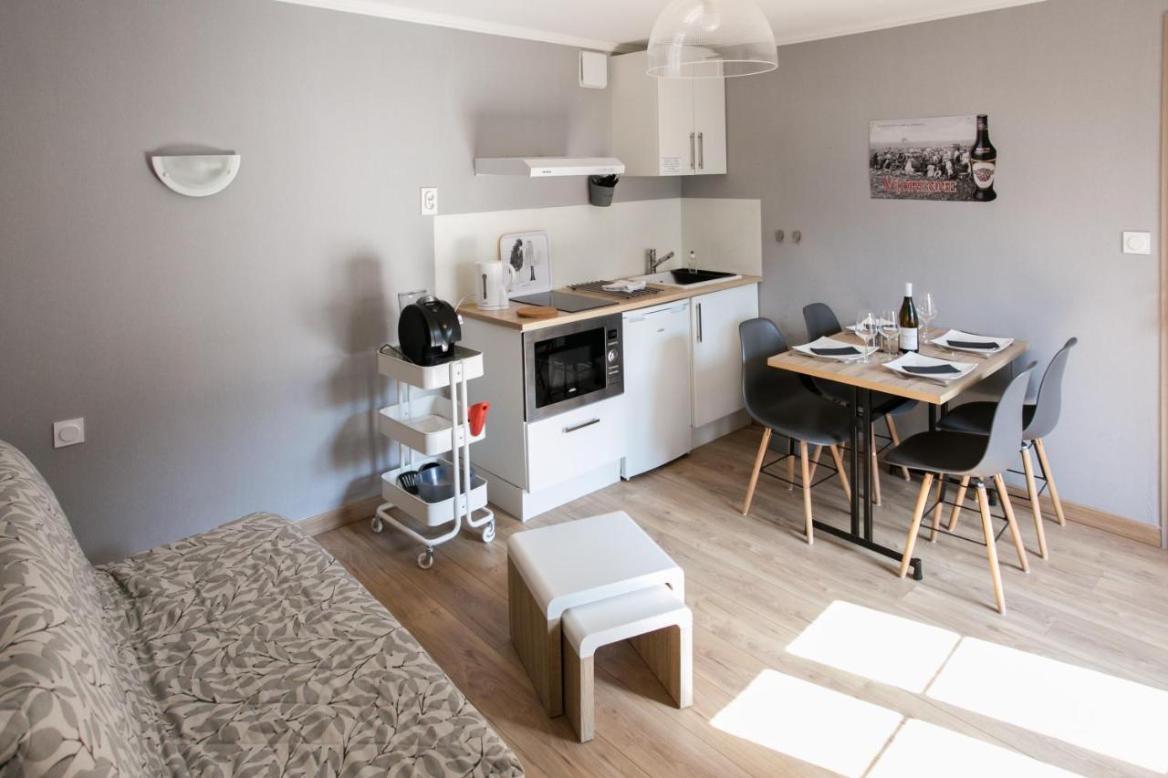 Le Cotentin Appart'Hotels & Restaurant Le Cot' Portbail Esterno foto