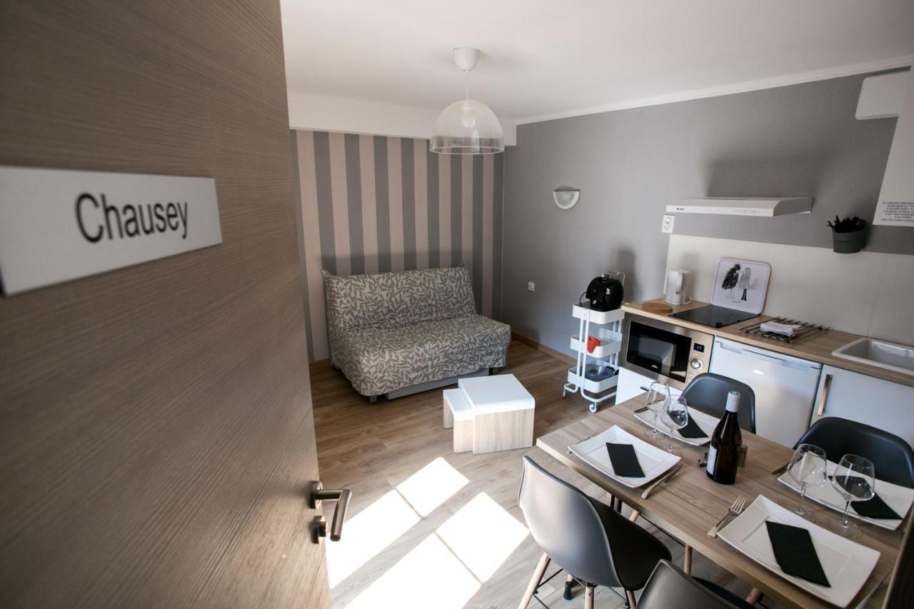 Le Cotentin Appart'Hotels & Restaurant Le Cot' Portbail Esterno foto