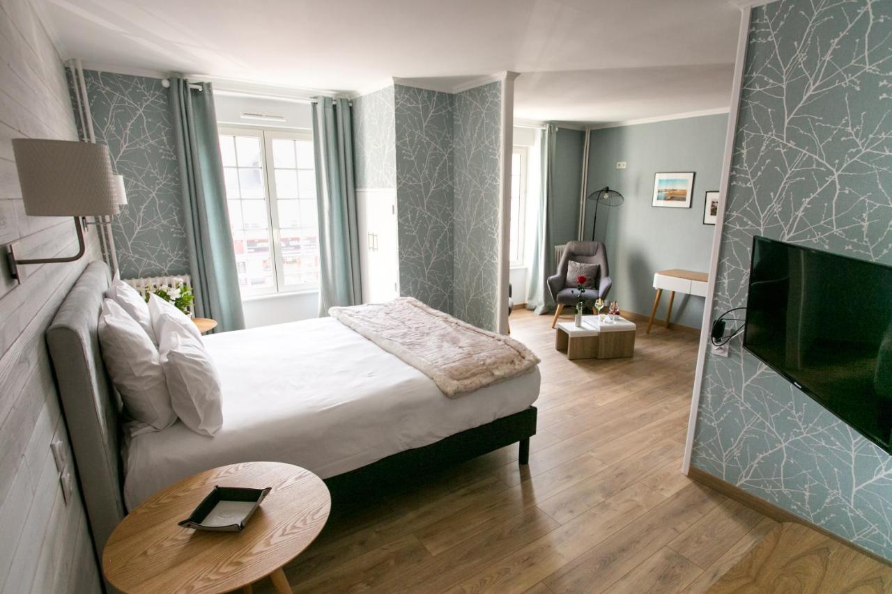 Le Cotentin Appart'Hotels & Restaurant Le Cot' Portbail Esterno foto