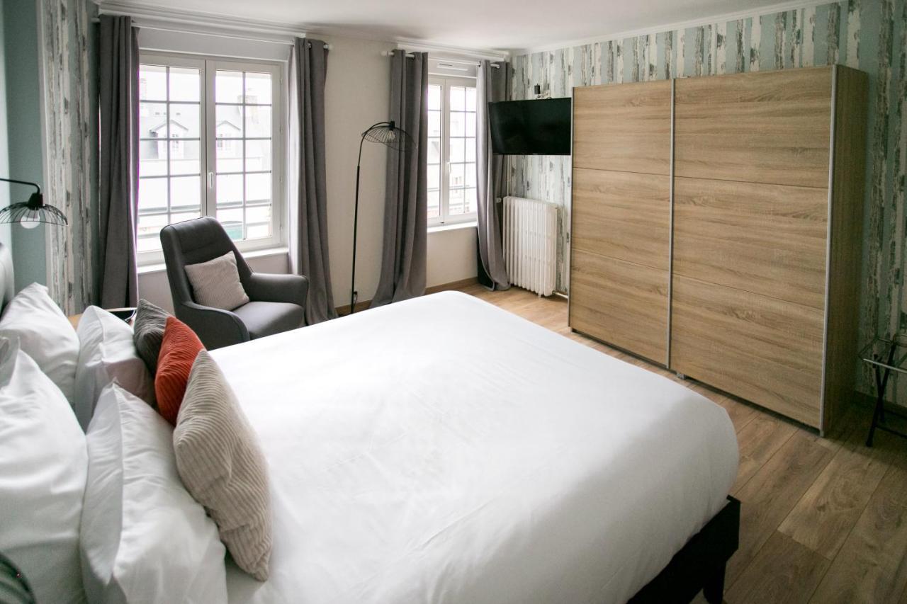 Le Cotentin Appart'Hotels & Restaurant Le Cot' Portbail Esterno foto