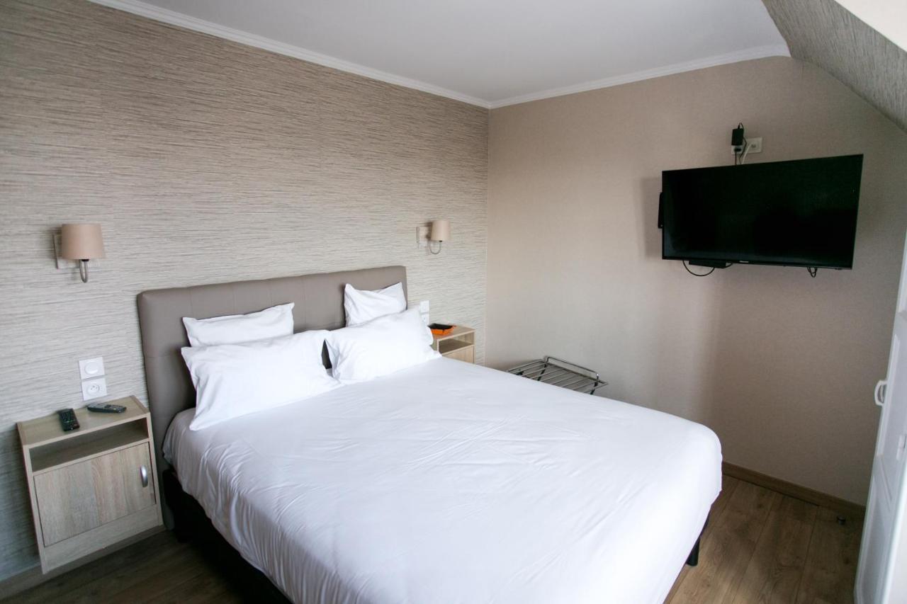 Le Cotentin Appart'Hotels & Restaurant Le Cot' Portbail Esterno foto
