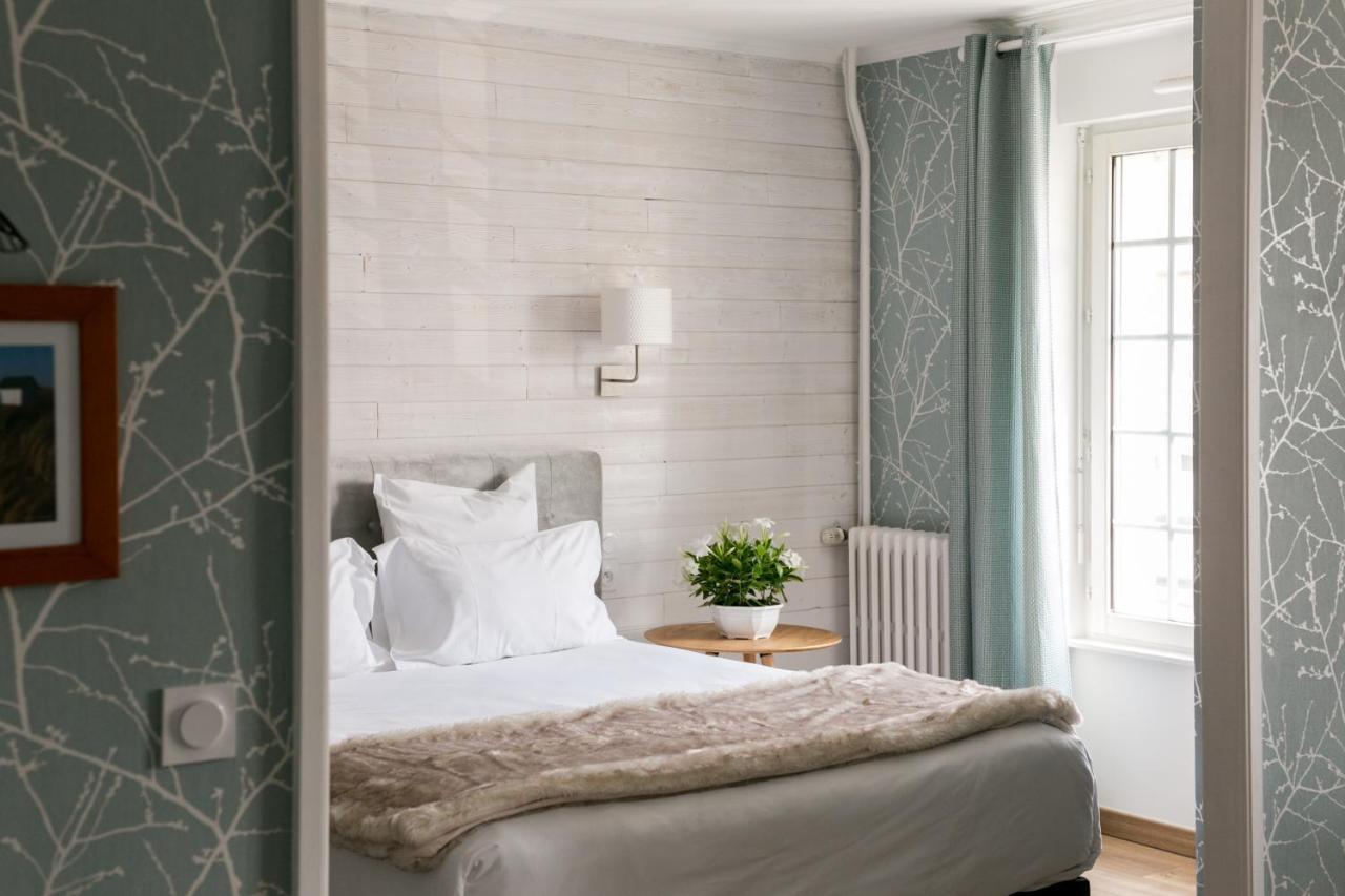 Le Cotentin Appart'Hotels & Restaurant Le Cot' Portbail Esterno foto
